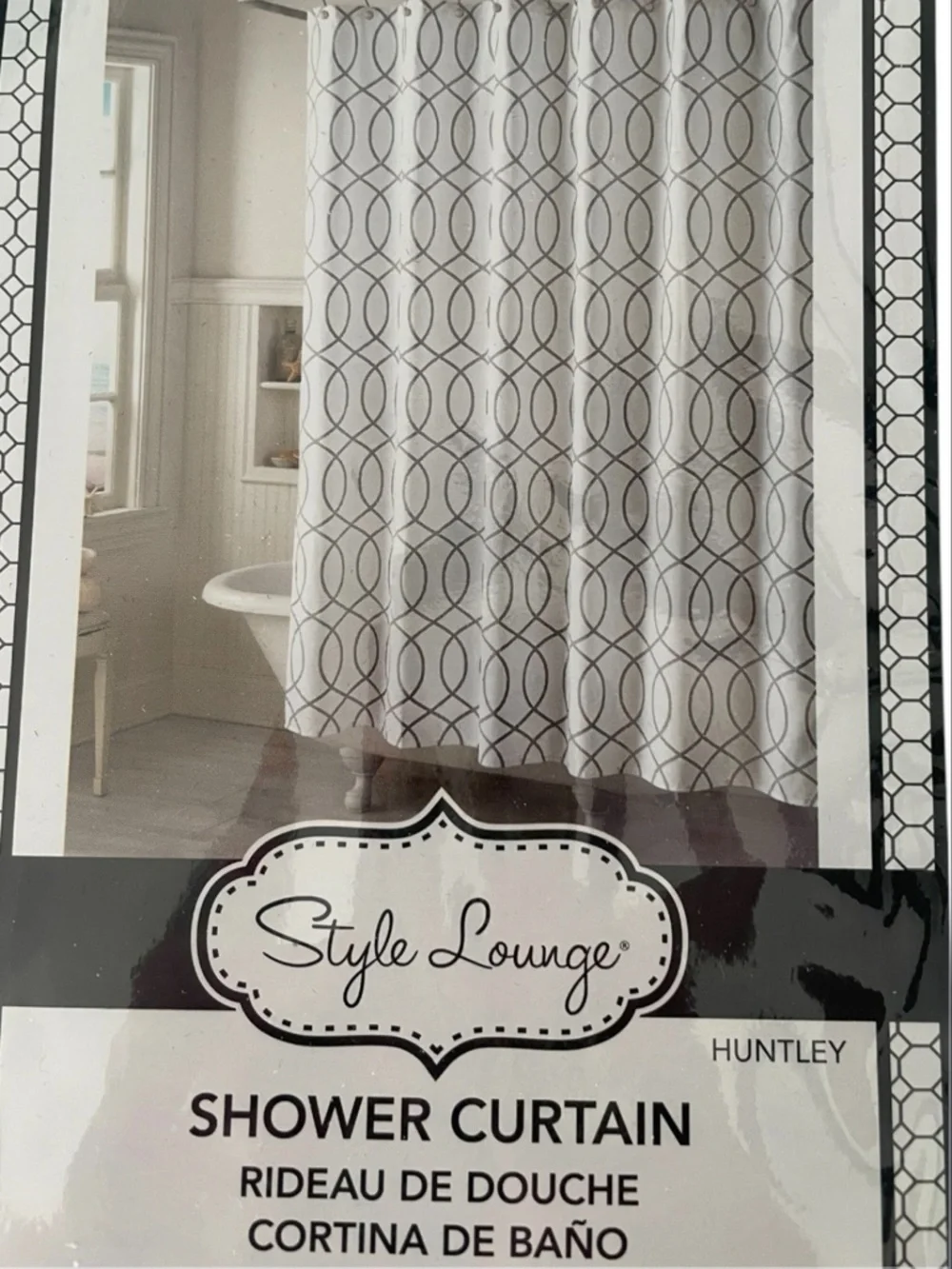 Style Lounge  Huntley Gray and White Geometric Fabric Shower Curtain